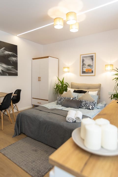 Living room, Photo of the whole room, Bedroom
