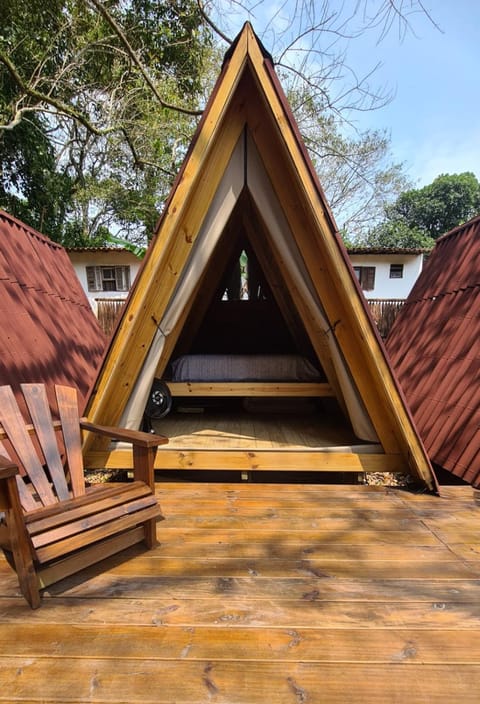 Property building, Balcony/Terrace, Bedroom