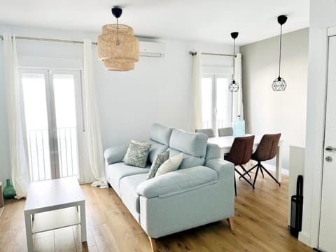 Facade/entrance, Living room, Seating area