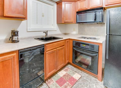 LA Plaza Apartments Apartment hotel in Metairie