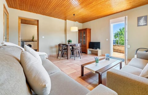 Communal lounge/ TV room, Dining area