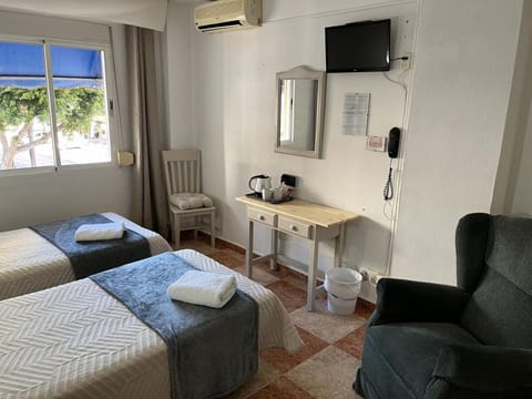 Hostal Virgen del Rocío II Bed and Breakfast in Torremolinos