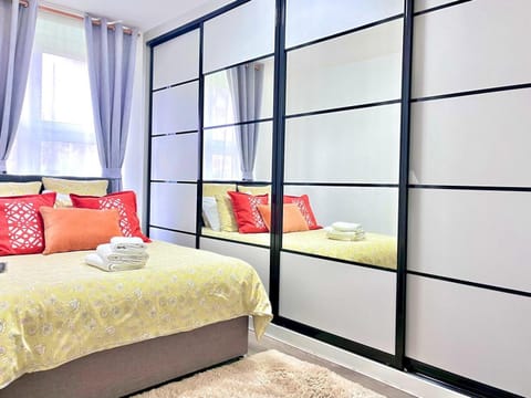 Bed, Bedroom, towels, wardrobe
