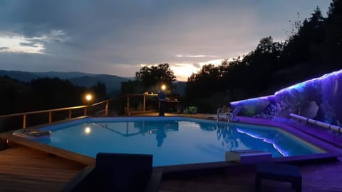 Mountain view, Swimming pool