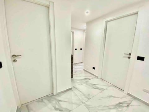 Moderno trilocale in zona Triante con Wi-Fi veloce Apartment in Monza