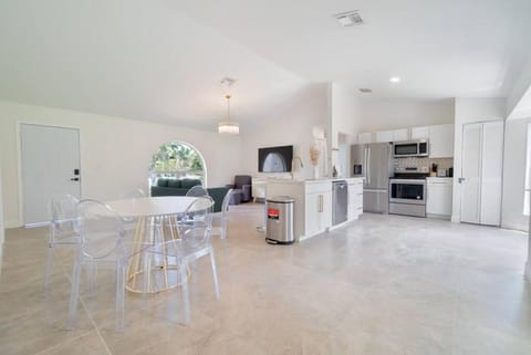 The Retreat #8231 House in Palm Beach Gardens