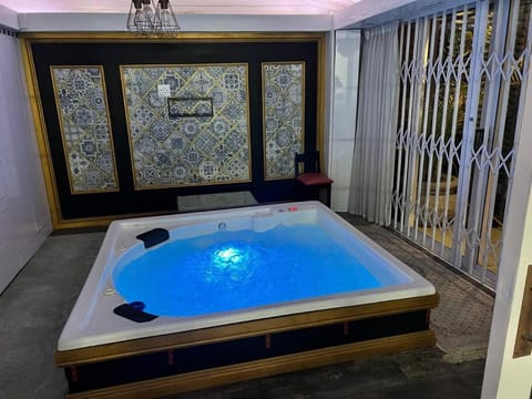 Apartment on 32 Apartment in Cape Town