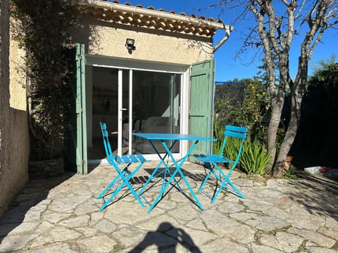 Clos Manila Apartment in La Seyne-sur-Mer