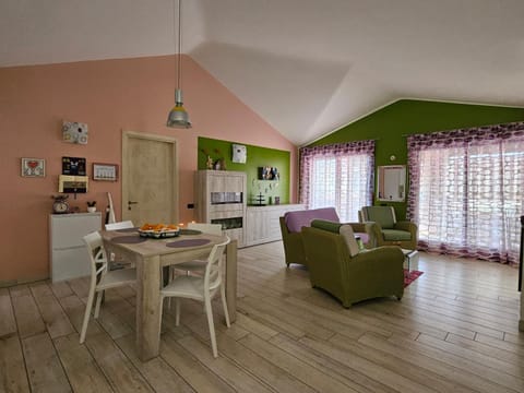 Living room, Dining area