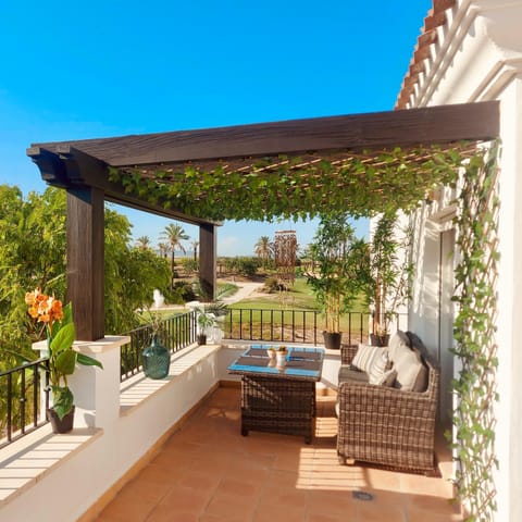 Patio, Day, View (from property/room), Balcony/Terrace, Decorative detail, Dining area