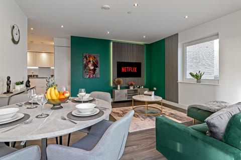 Living room, Dining area