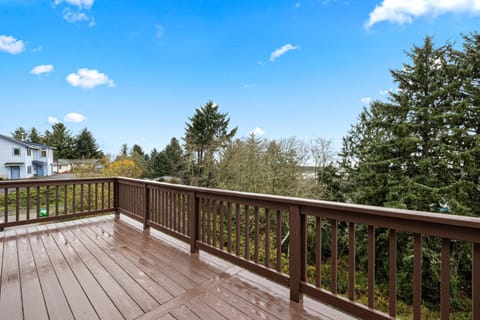 The Pacific City Perch House in Pacific City