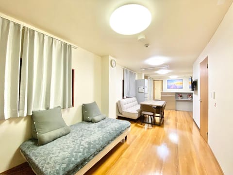 TV and multimedia, Kitchen or kitchenette, Living room, Photo of the whole room
