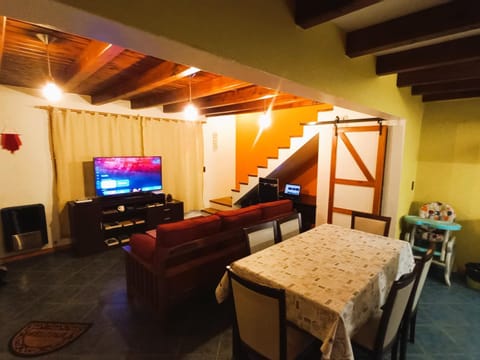 Communal lounge/ TV room, TV and multimedia, Living room, Seating area, Dining area, Evening entertainment