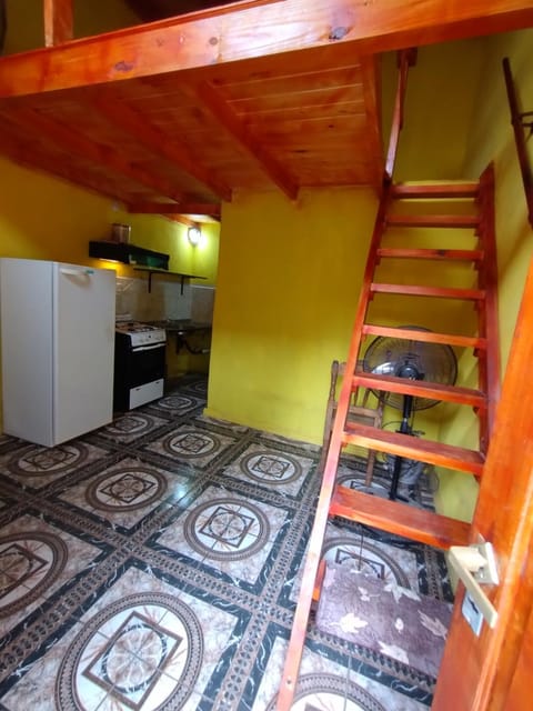 Kitchen or kitchenette, Photo of the whole room, bunk bed, oven