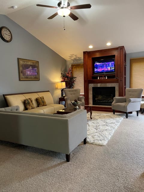 Urbandale Ranch House in Clive