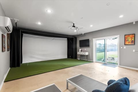 Spacious Retreat W Private Pool & Plenty of Space House in Austin