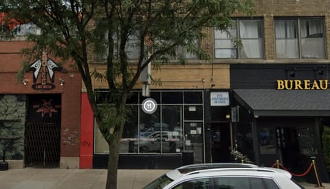 Spacious 1BR with Optional Parking Near McCormick Place, Field Museum, Adler Planetarium, & Shedd Aquarium Apartment in South Loop