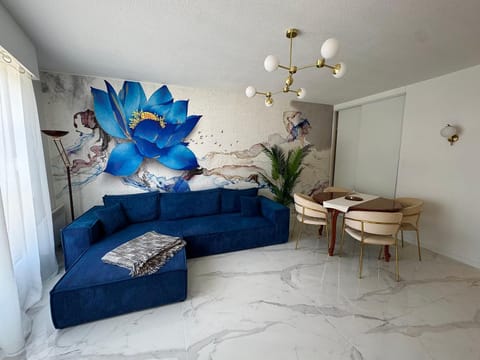 Living room, Decorative detail