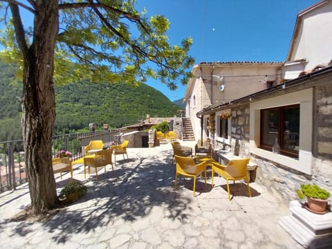 Affittacamere Ellera Verde Bed and Breakfast in Villetta Barrea