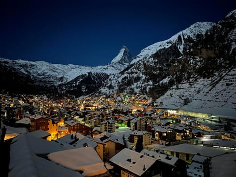 Nearby landmark, Night, Natural landscape, Winter, Skiing, View (from property/room), Balcony/Terrace, Mountain view