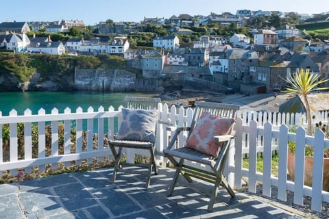 White House, Port Isaac Bay Holidays House in Port Isaac