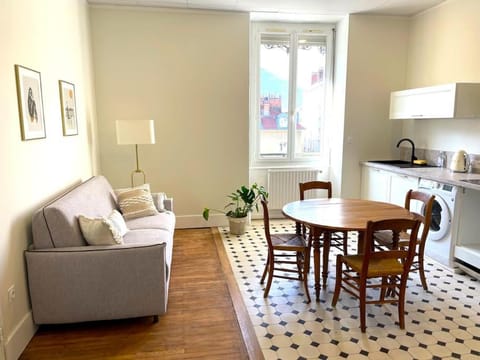 Living room, Dining area