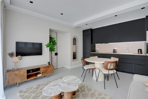 Property building, Communal lounge/ TV room, Living room, Seating area
