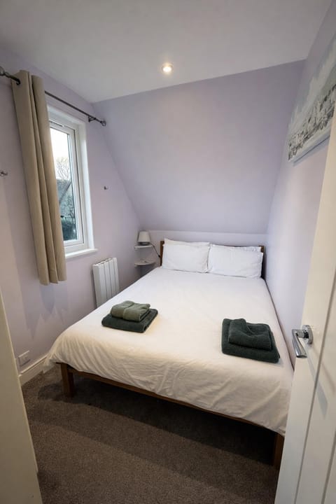 Luxury Modern Costal Escape & Pool House in Hayle