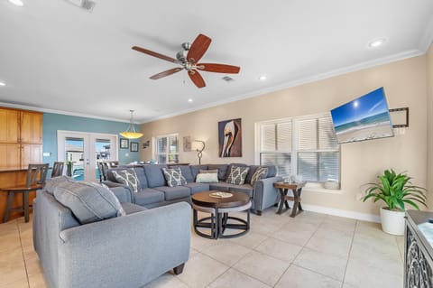 Family Tides Beach House House in Pensacola Beach
