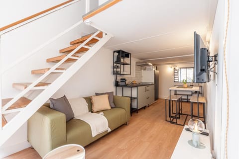 Communal lounge/ TV room, Living room