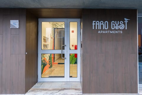 Facade/entrance, Logo/Certificate/Sign