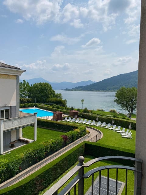 Garden, Garden view, Lake view, Pool view