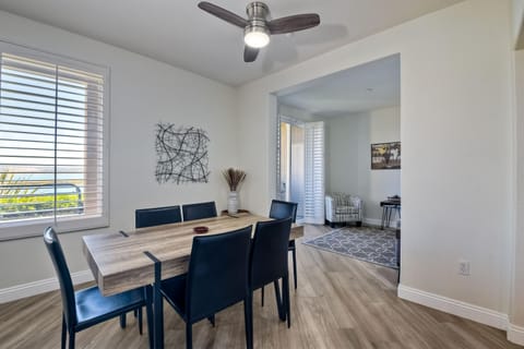 Lagoon Views - Pool - Hot Tub - Gated Community House in Carlsbad