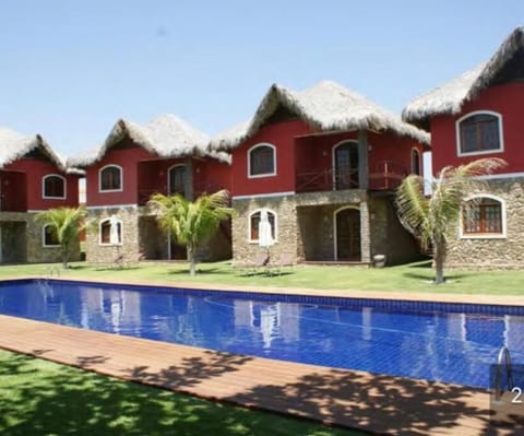 Day, Swimming pool
