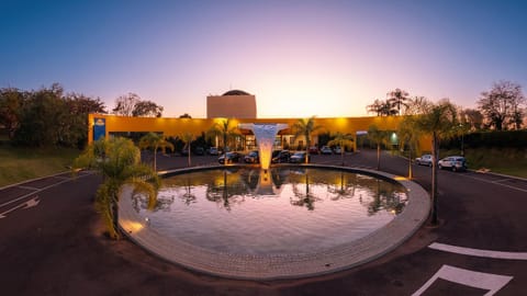 Property building, Day, Natural landscape, Sunrise