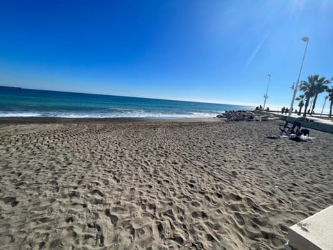 Nearby landmark, Off site, Beach