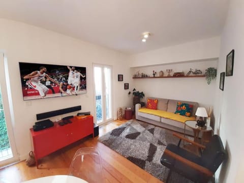TV and multimedia, Living room, Seating area