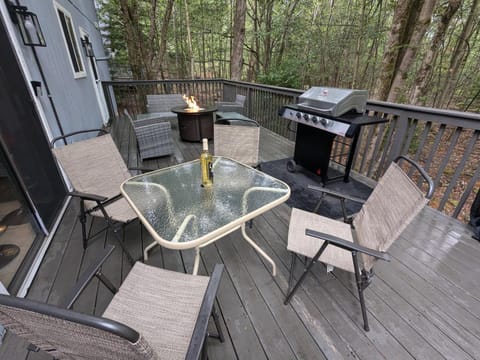 Patio, Natural landscape, BBQ facilities, Balcony/Terrace