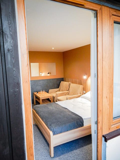 Bed, Balcony/Terrace, Photo of the whole room, Bedroom, bunk bed, wardrobe