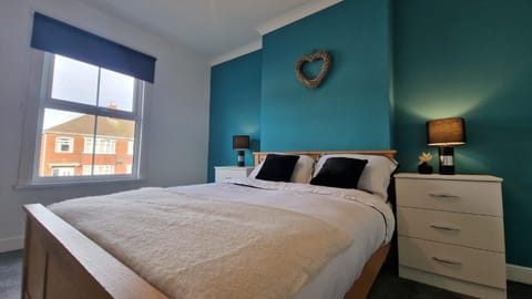Cosy home perfect for families and contractors with free parking House in Darlington