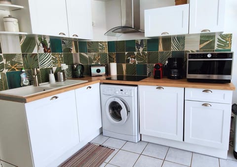 Coffee/tea facilities, dishwasher, pet friendly, washing machine, kitchen