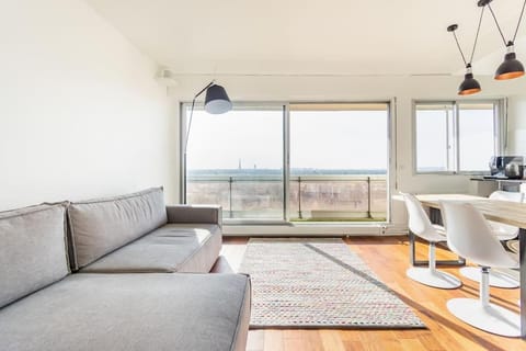 Comfortion Le Papillon - Appartement de luxe avec vue et piscine Apartment in Puteaux