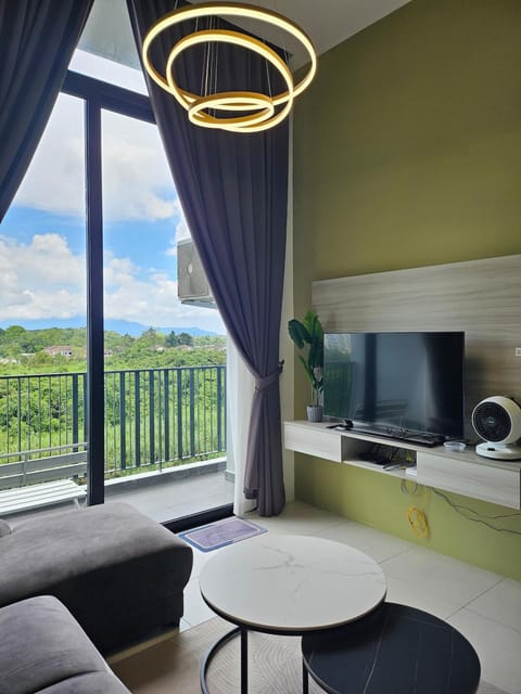 Natural landscape, TV and multimedia, Balcony/Terrace, Living room, Seating area
