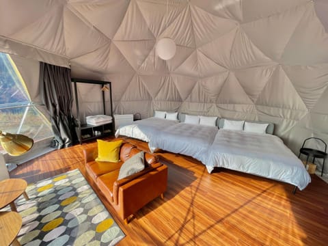 Living room, Photo of the whole room, Bedroom