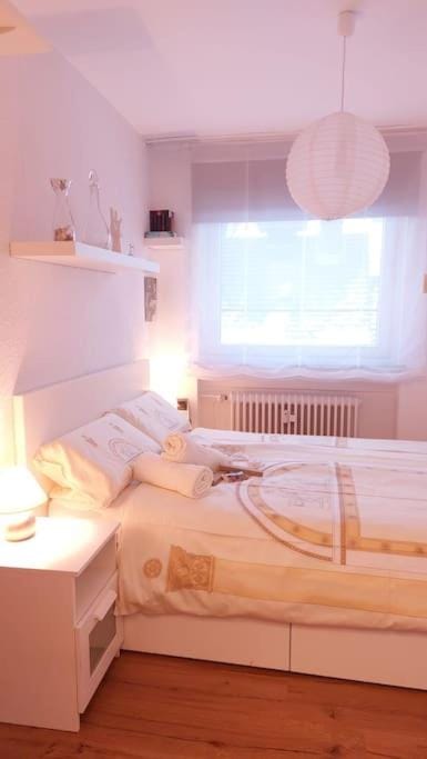 Bed, Photo of the whole room, Bedroom, internet, towels