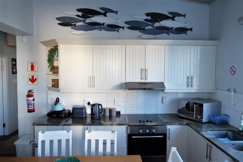 Coffee/tea facilities, Kitchen or kitchenette, Dining area, minibar, pet friendly, stove, toaster