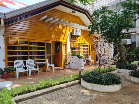 Property building, Patio, Garden