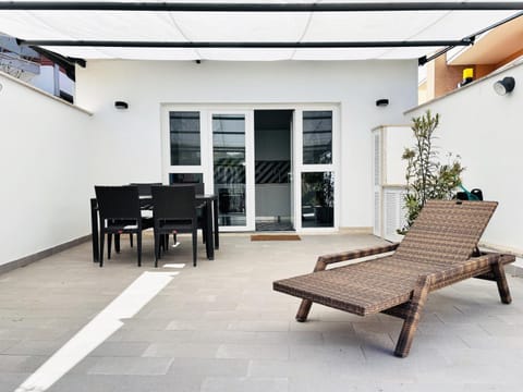 Balcony/Terrace, Seating area, sunbed