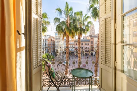 View (from property/room), Balcony/Terrace, City view, Landmark view, Street view